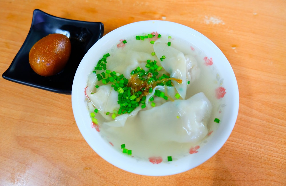 [台南]中西 大菜市記憶中的美食 餛飩皮薄肉多 福榮小吃店 阿瑞意麵 餛飩