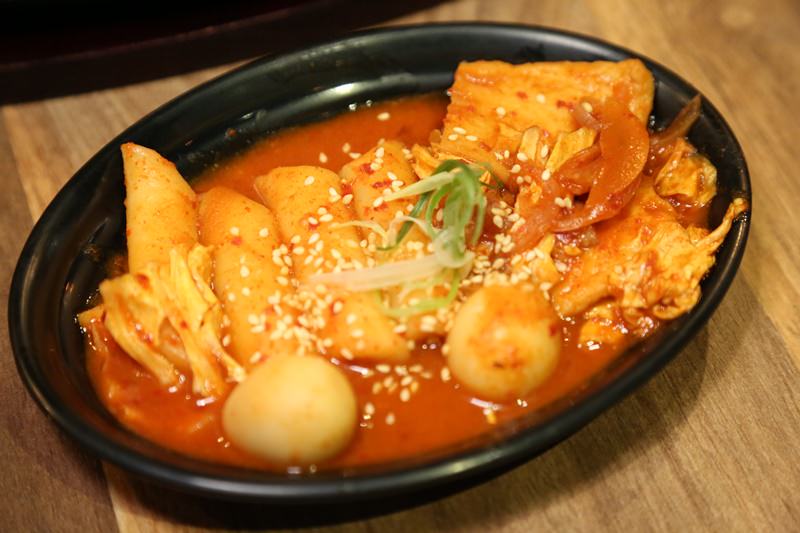 [台南]中西區韓式料理 深夜的韓食秘密基地 金小胖韓食特供店