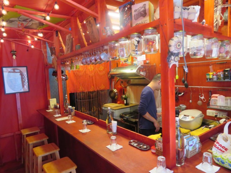 [台南]中西區巷弄隱密 座位只有八個 念念不忘的手撕馬鈴薯麵疙瘩 火星Cafe Mars & Puppet Works
