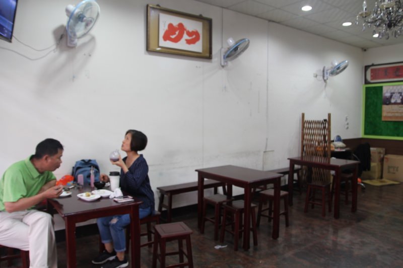 [台南]中西區 武聖夜市旁的台式下午茶點心 原味旗魚黑輪天婦羅關東煮
