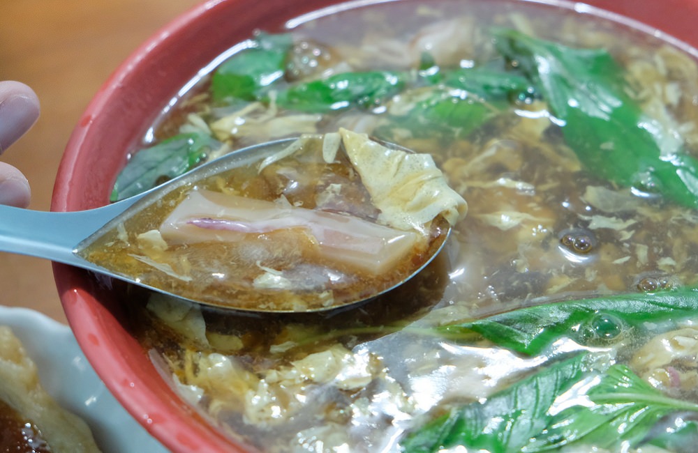 [台南]安平 大吉祥麵線台南店 北部口味的麵線魷魚羹甜不辣黑輪魚板