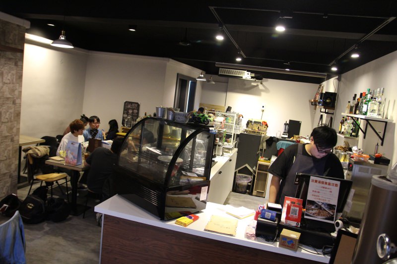 [新北]板橋咖啡推薦 厚實咖啡House Caf'e 咖哩燉飯義大利麵平價好吃