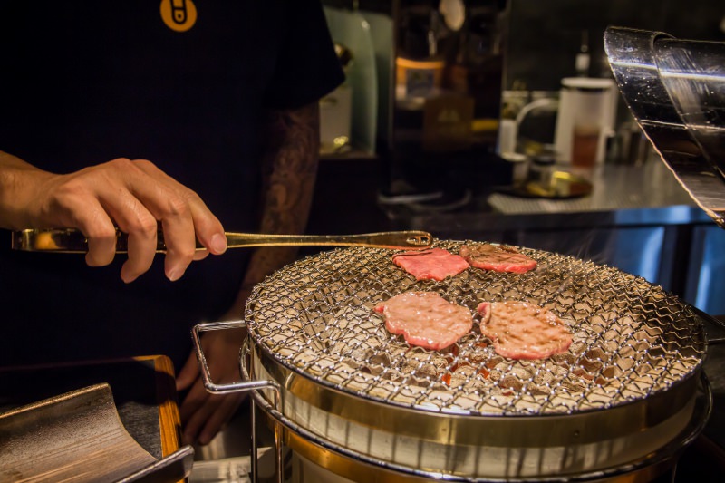 [台北]大橋頭燒肉推薦 旺盛苑和牛燒肉 單點制無油煙專人代烤 約會節慶大餐首選