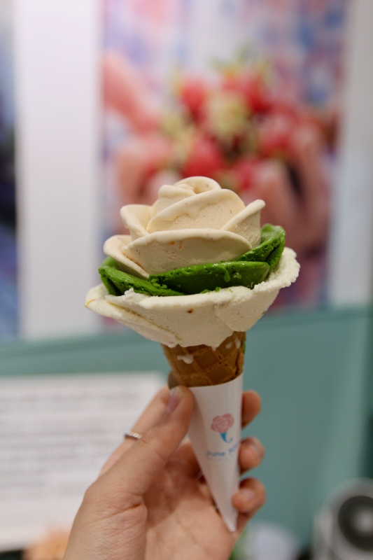 六月三十義式手工冰淇淋-台北店 台南安平人氣玫瑰造型冰淇淋來台北啦！！