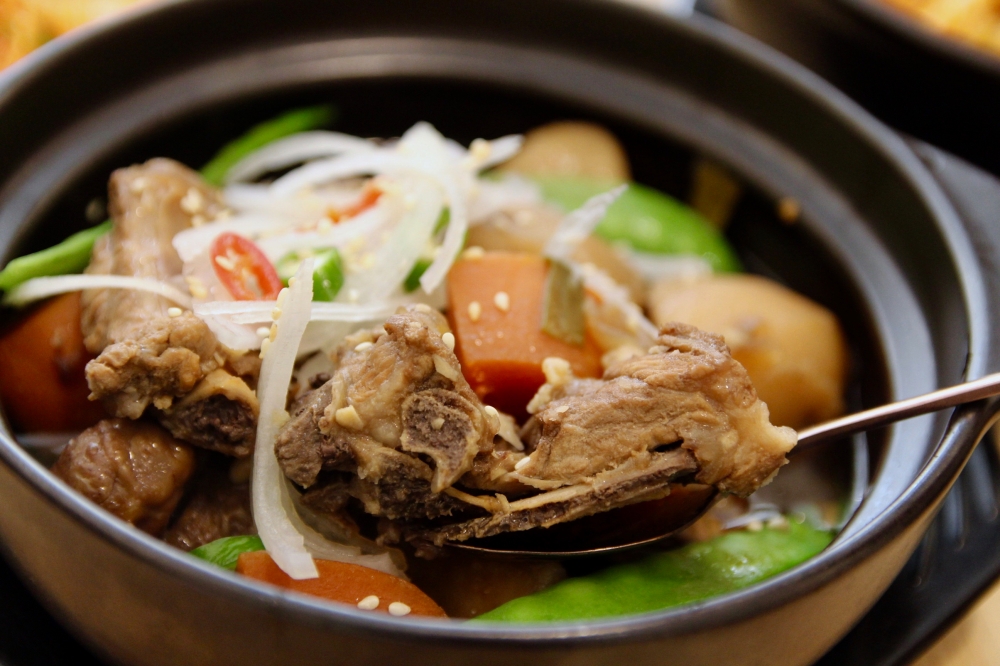 台南韓式料理「小偷食堂 韓式私廚料理」預約制的韓式家常菜 一次只接待一桌 好吃推薦