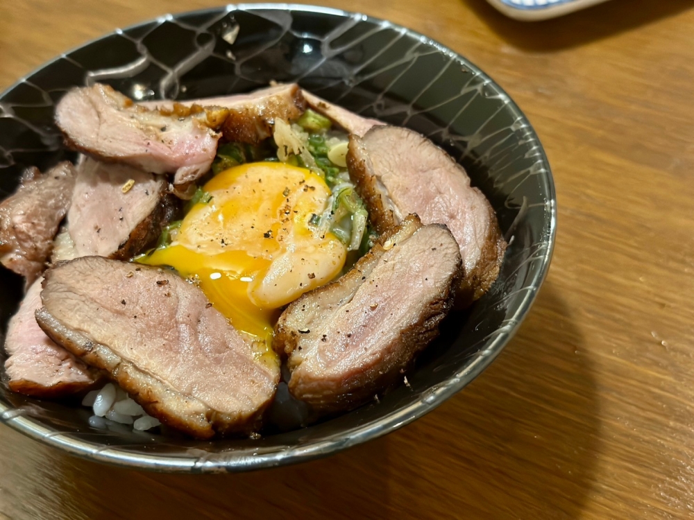 台南宵夜「火気酒場」生啤 下酒菜 日式串燒好吃推薦｜職人燒き鳥Yakitori隔壁｜一次吃兩家