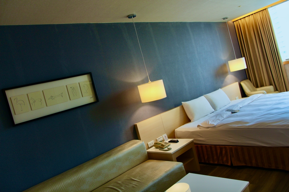 高雄住宿【康橋商旅-光榮碼頭館】好吃早餐點心宵夜 舒適乾淨推薦