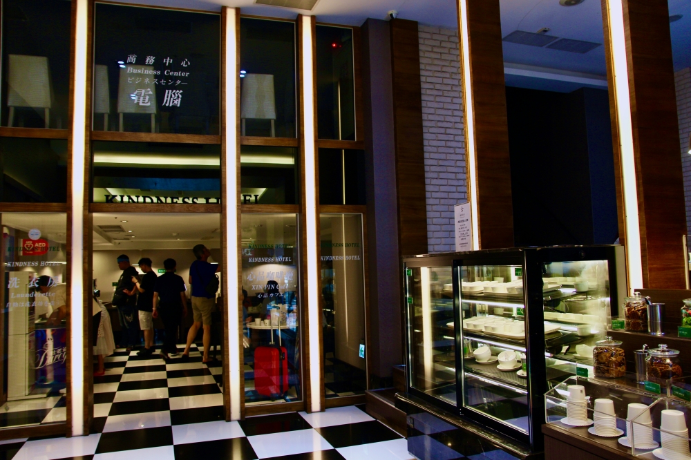 高雄住宿【康橋商旅-光榮碼頭館】好吃早餐點心宵夜 舒適乾淨推薦