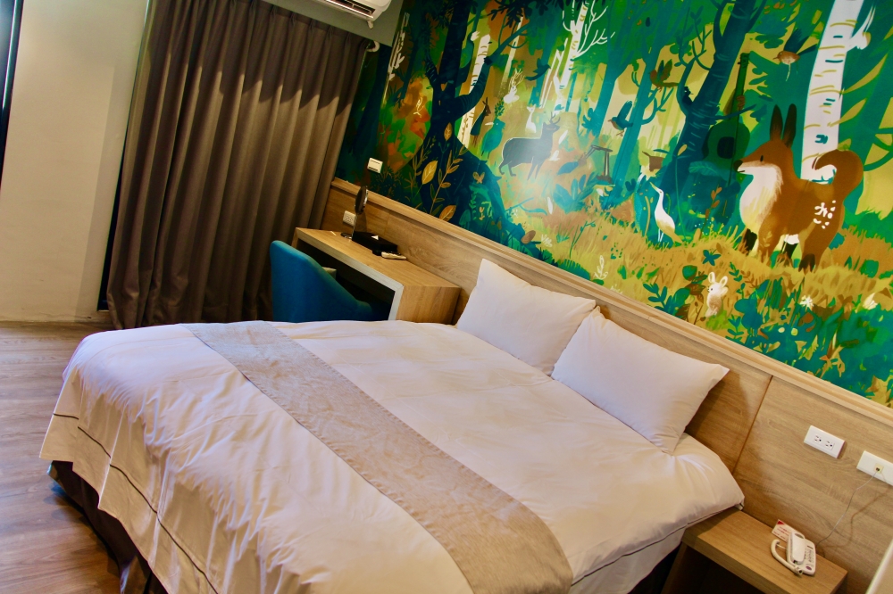 台中逢甲住宿推薦【達斯旅店】親子友善 逢甲夜市旁童繪主題客房、有附設停車場、台中平價旅店