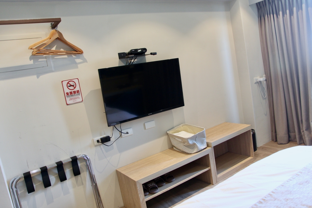 台中逢甲住宿推薦【達斯旅店】親子友善 逢甲夜市旁童繪主題客房、有附設停車場、台中平價旅店