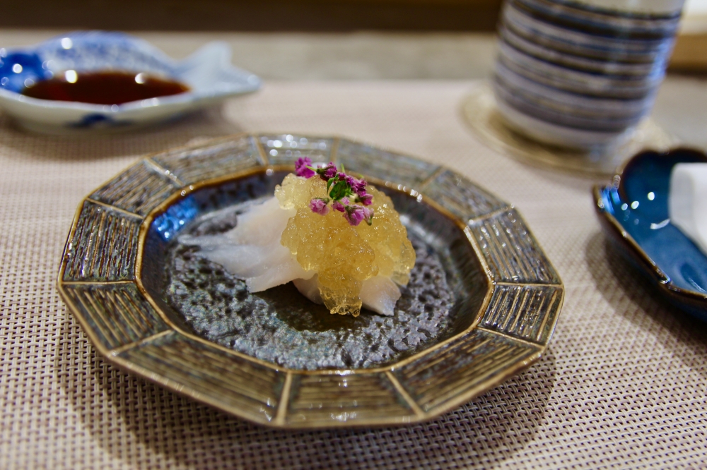 台中無菜單日本料理【鮨初 割烹】預約制 慶生約會推薦餐廳 網路很紅的哈密瓜蛋糕就是這家