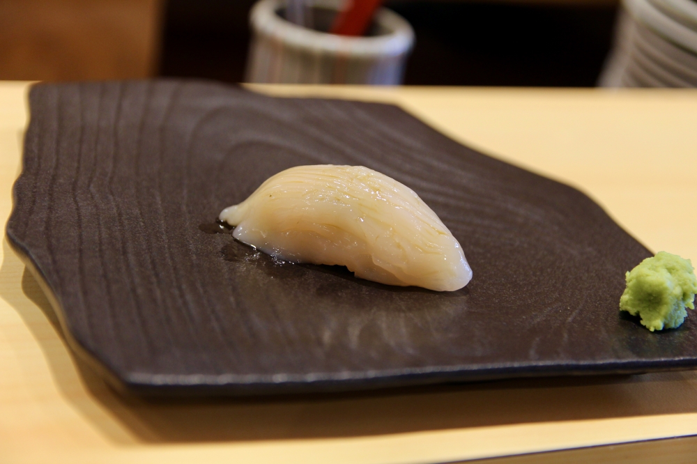 台中無菜單日本料理【鮨初 割烹】預約制 慶生約會推薦餐廳 網路很紅的哈密瓜蛋糕就是這家