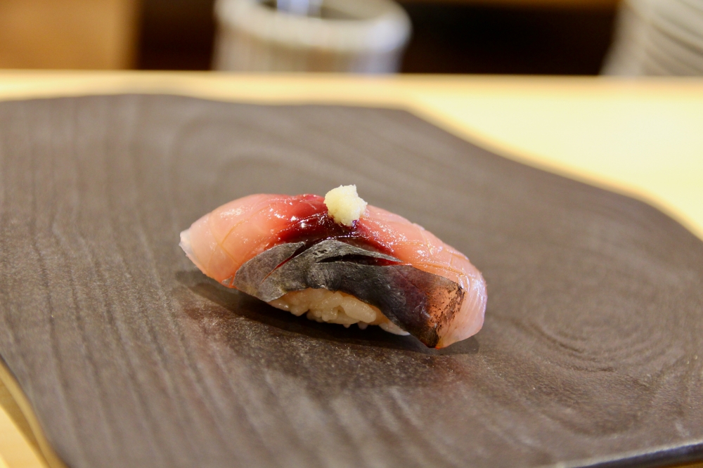 台中無菜單日本料理【鮨初 割烹】預約制 慶生約會推薦餐廳 網路很紅的哈密瓜蛋糕就是這家