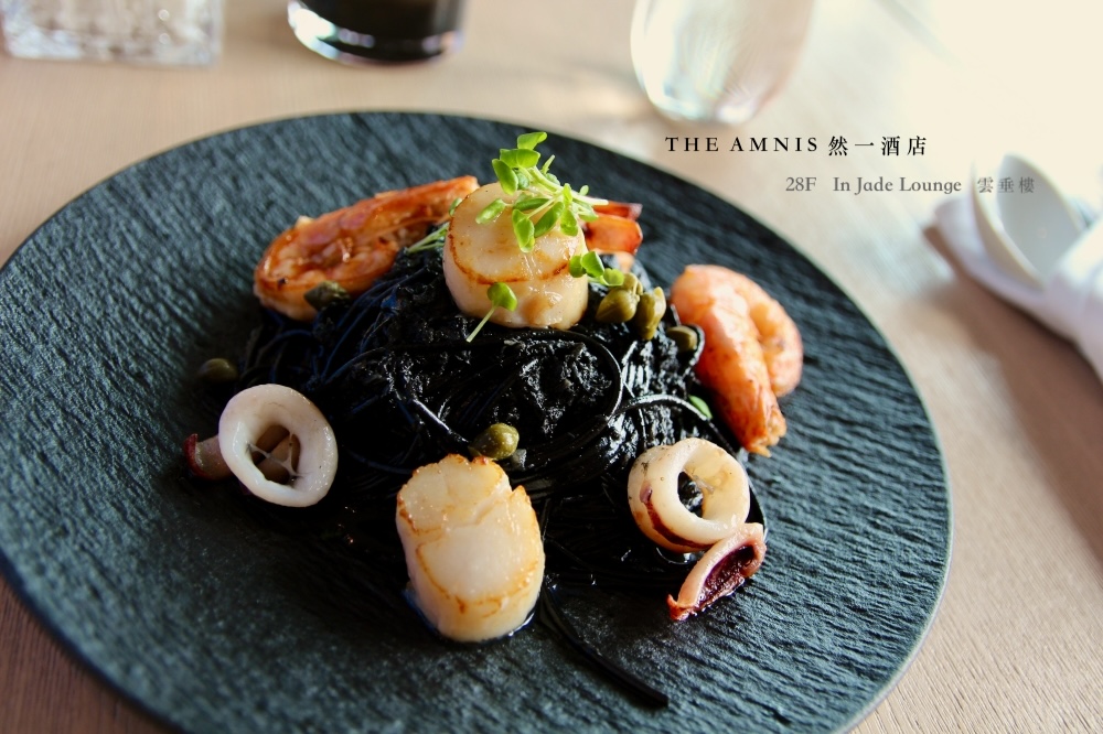 高雄THE AMNIS然一酒店(原:高雄晶英)28樓雲垂樓餐廳下午茶開箱｜好吃推薦