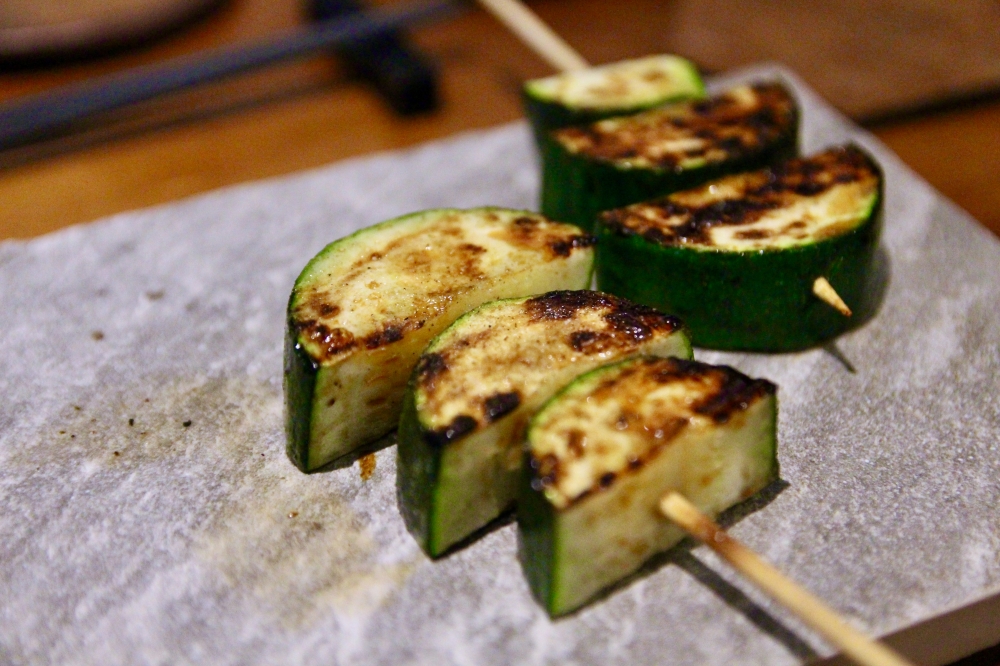 高雄燒鳥【燃串燒】下班小酌居酒屋 職人串燒 平價好吃推薦｜單點制｜生意很好記得訂位