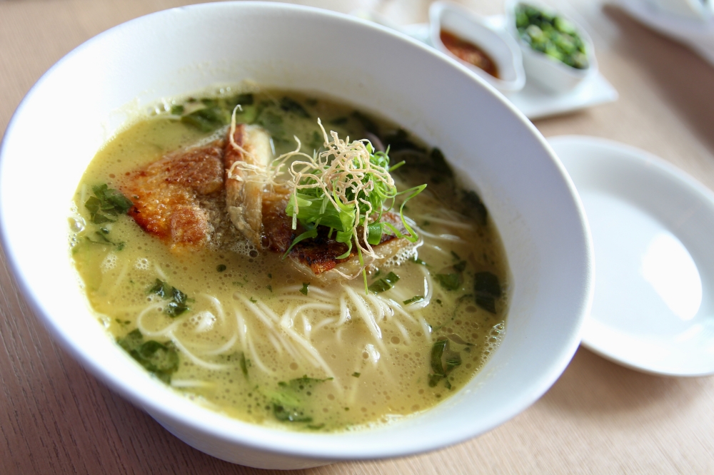 高雄THE AMNIS然一酒店(原:高雄晶英)28樓雲垂樓餐廳下午茶開箱｜好吃推薦