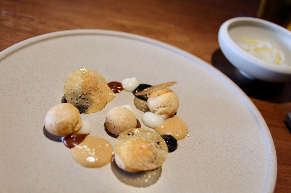 HUGH dessert dining 米其林推薦【人生必吃甜點】每次吃都好驚艷喜歡|預約制|秋季菜單 HUGH dessert dining 米其林推薦【人生必吃甜點】每次吃都好驚艷喜歡|預約制|秋季菜單