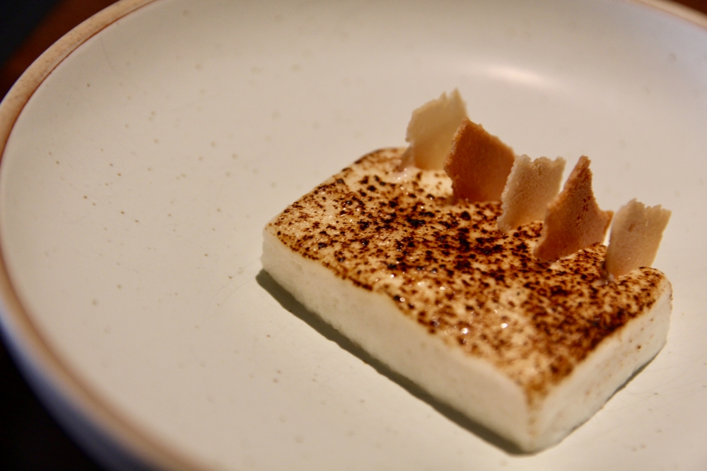 HUGH dessert dining 米其林推薦【人生必吃甜點】每次吃都好驚艷喜歡|預約制|秋季菜單 HUGH dessert dining 米其林推薦【人生必吃甜點】每次吃都好驚艷喜歡|預約制|秋季菜單