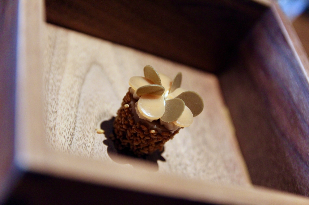 HUGH dessert dining 米其林推薦【人生必吃甜點】每次吃都好驚艷喜歡|預約制|秋季菜單 HUGH dessert dining 米其林推薦【人生必吃甜點】每次吃都好驚艷喜歡|預約制|秋季菜單