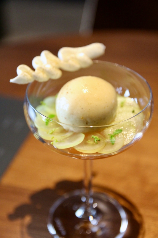 HUGH dessert dining 米其林推薦【人生必吃甜點】每次吃都好驚艷喜歡|預約制|秋季菜單 HUGH dessert dining 米其林推薦【人生必吃甜點】每次吃都好驚艷喜歡|預約制|秋季菜單