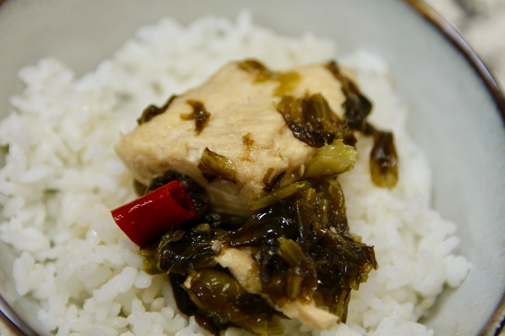 【i3Fresh愛上新鮮】阿基師推薦川味酸菜魚 宅配冷凍加熱超方便 不出門也可以吃到餐廳菜