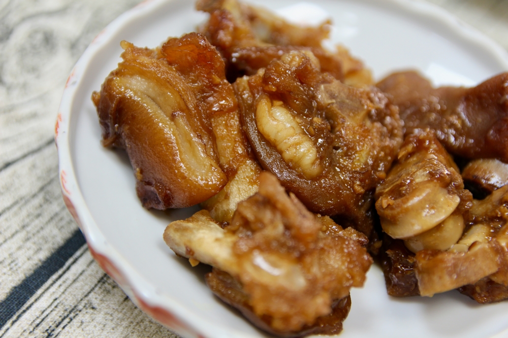 【i3Fresh愛上新鮮】型男主廚吳秉承推薦『豪氣食堂青檸蒜香豬腳』好吃入味又方便