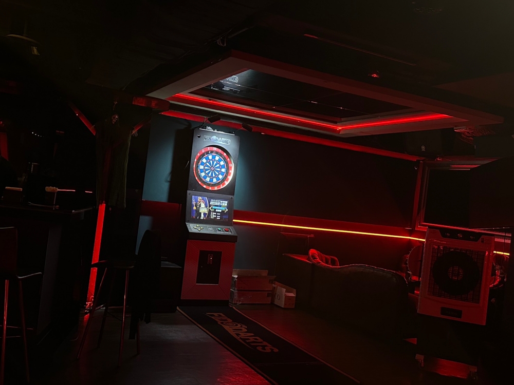 台中夜生活推薦AXshisha水煙酒吧-五權店｜飛鏢機｜餐酒館｜宵夜啤酒