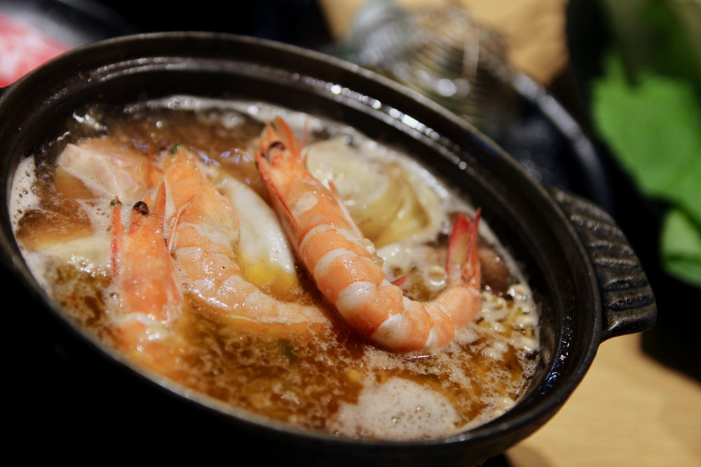 肉多多全台 全天候 平假日不限時! 輕量級套餐299 元起， 蔬食自助吧吃到飽，CP值超高！(西門店.淡水店例假日除外)