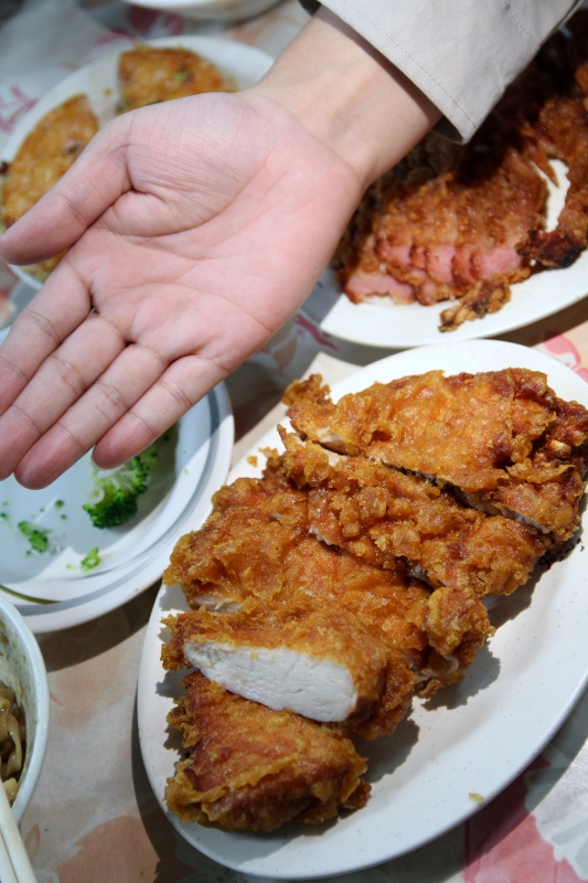 嘉義太保美食小吃推薦【幸福麵館】滷味必點！乾麵紅糟肉好好吃～宵夜隱藏版：手掌大的雞排！