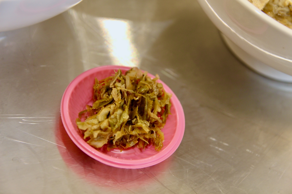 台南永康牛肉麵【有沒有牛肉麵-東橋店】嚴饌牛肉麵 好吃推薦 肉超大塊！