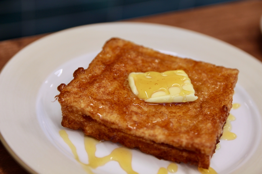 台南港式【來結氷廳Lai Ja】冰火菠蘿好吃推薦！沙爹牛、叉燒好好味