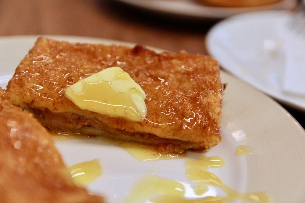 台南港式【來結氷廳Lai Ja】冰火菠蘿好吃推薦！沙爹牛、叉燒好好味