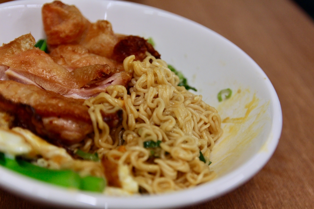 台南港式【來結氷廳Lai Ja】冰火菠蘿好吃推薦！沙爹牛、叉燒好好味