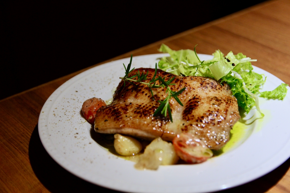FOUFOU餐酒館】台南約會推薦餐廳 愛喝酒的好去處 食物用心好吃 紅白酒餐搭