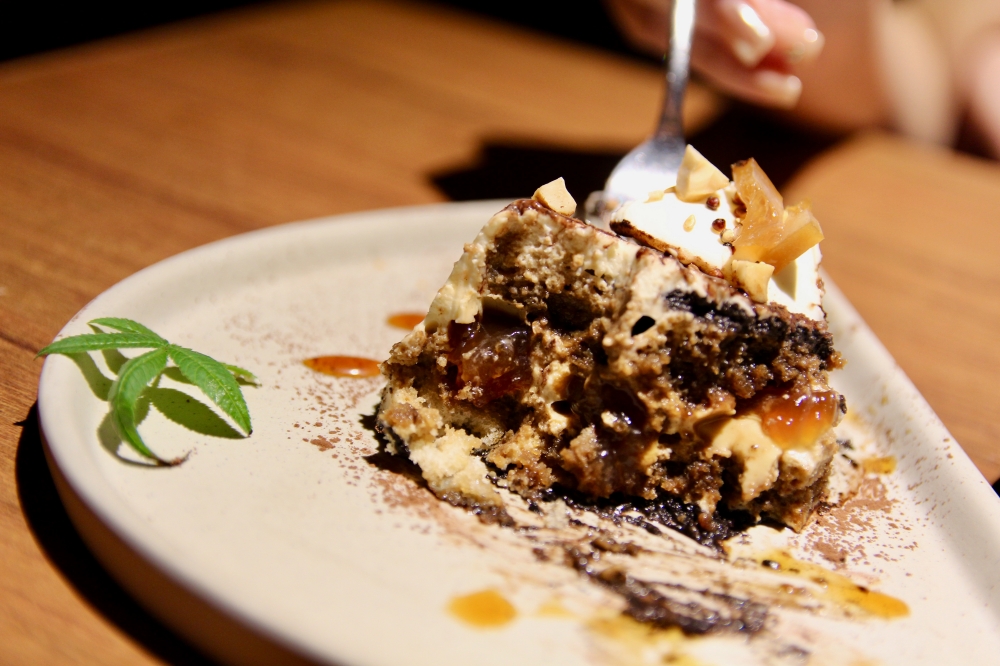 FOUFOU餐酒館】台南約會推薦餐廳 愛喝酒的好去處 食物用心好吃 紅白酒餐搭