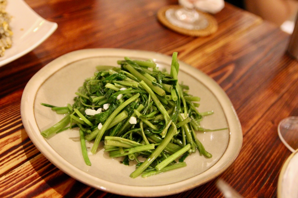 捲捲毛食堂2.0搬遷後華麗回歸｜食物依舊好吃｜台南深夜食堂、甜點