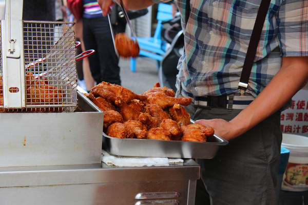 [台南]中西 國華街上的人氣炸雞 炸雞洋行(附安平店地址