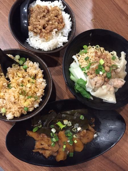 [台南]東區 銅板小吃乾麵肉燥飯 作夥呷麵館Zhe Hui Jia