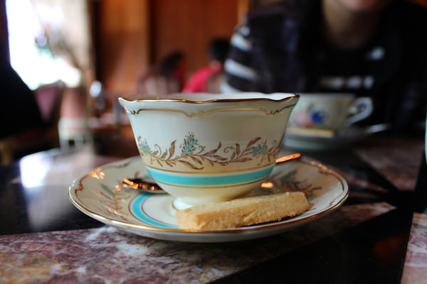 [台南]北區 英國早午茶時光 岸本絹花 莊園茶館