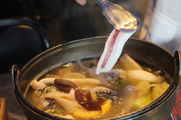 [台南]安平區 尚青ㄟ海味 新鮮海產在這裡 澎湃海鮮鍋 丸傑水產餐廳