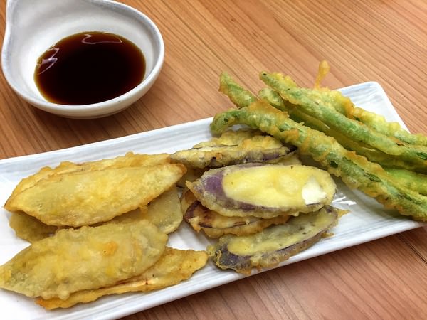 [台南]超厲害素食麻辣鍋 素食也可以這麼好吃 活佛.四季風尚蔬食館