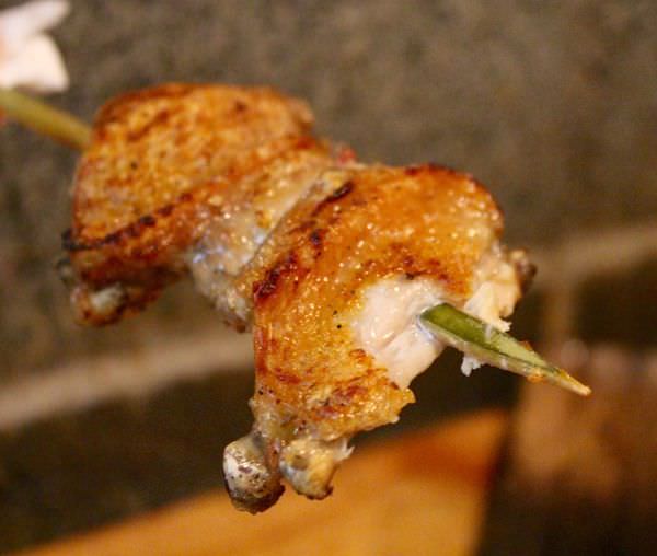 [台北]忠孝復興居酒屋串燒|日式烤物|專賣雞肉料理|食材新鮮美味 手串本舖