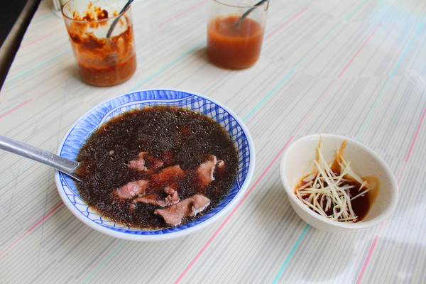 [台南]中西 府城第一名的早餐 市長愛吃的羊肉湯 包成羊肉湯