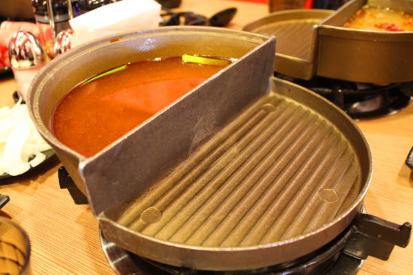 [台南]安平 半個鍋是什麼鍋？？？半個鍋-個人火烤兩吃鍋物