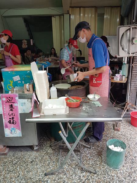 [台南]排隊古早味早餐 超大麵糊蛋餅 阿公阿婆古早味蛋餅