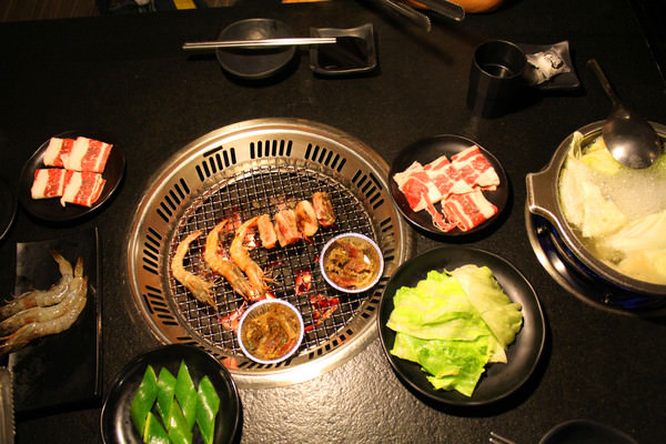 [台南]中西 燒肉吃到飽 很紅的逐鹿燒肉 台南店