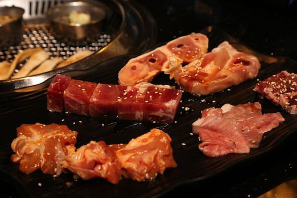 [台中]燒烤吃到飽推薦公益路上燒肉肉嫩好吃野安燒烤(二訪更新)