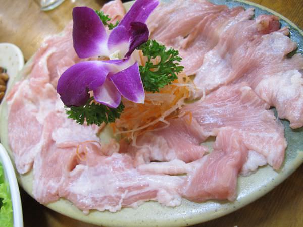 [台南]北區 海安路炭烤海鮮|現點現做|家庭聚餐|五更腸旺臭臭鍋 老恆春炭烤海鮮店