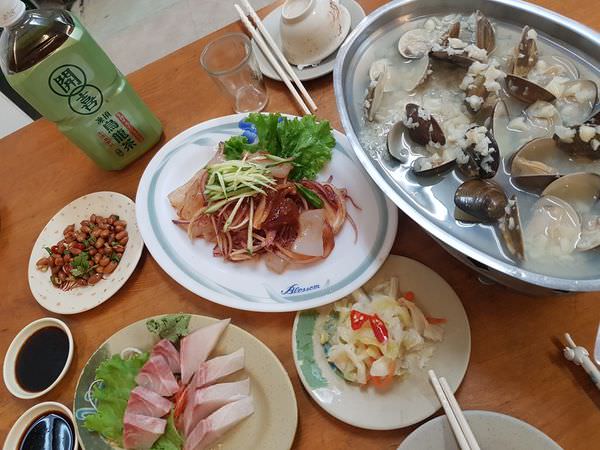 [台南]北區 海安路炭烤海鮮|現點現做|家庭聚餐|五更腸旺臭臭鍋 老恆春炭烤海鮮店